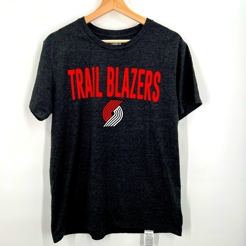 NBA Portland Trailblazers short sleeve tee-shirt mens medium